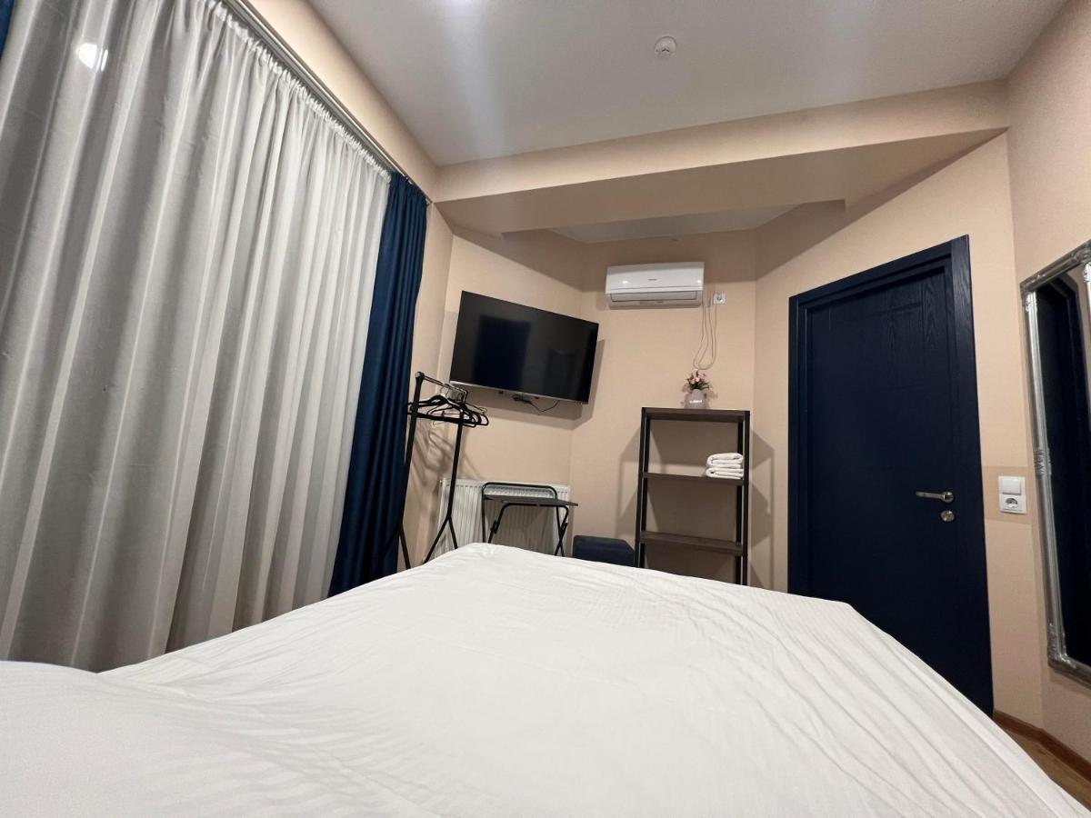 Hotel Sky Room Tbilisi Buitenkant foto