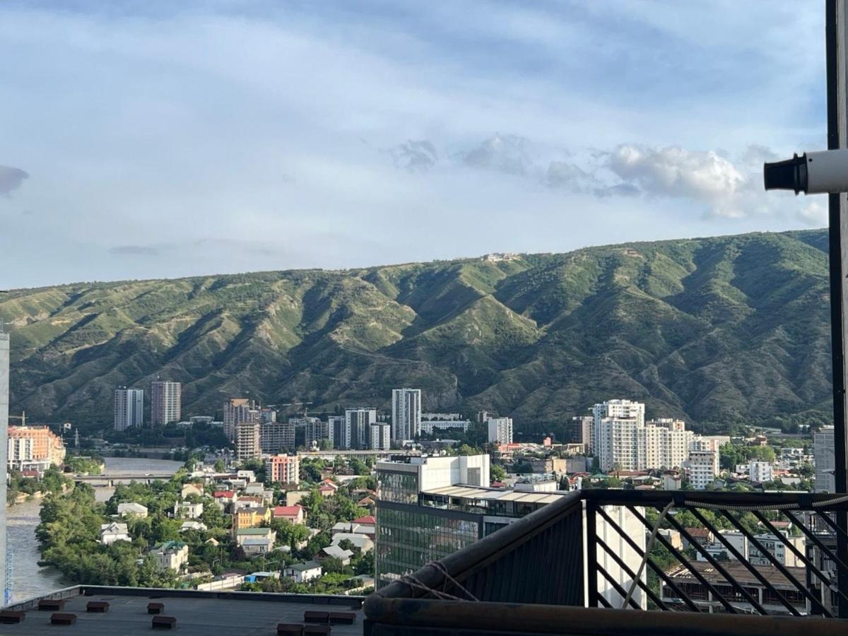 Hotel Sky Room Tbilisi Buitenkant foto